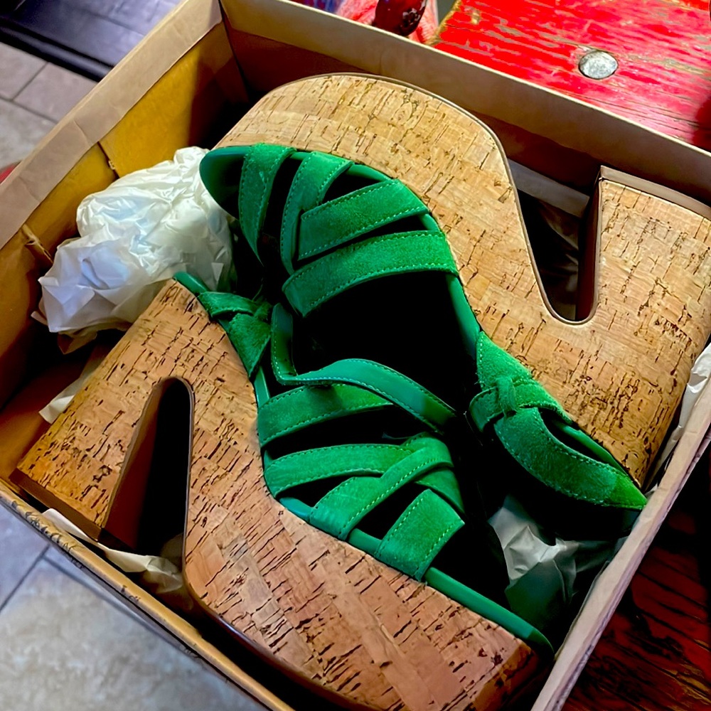New Free People Lisbon Platform wedge sandals.   Size 39